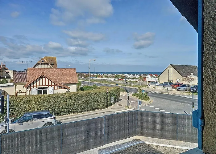 Les Volets Bleus-Charmante Maison Entierement Equipee Face A La Mer Pour 2 A 6 Personnes