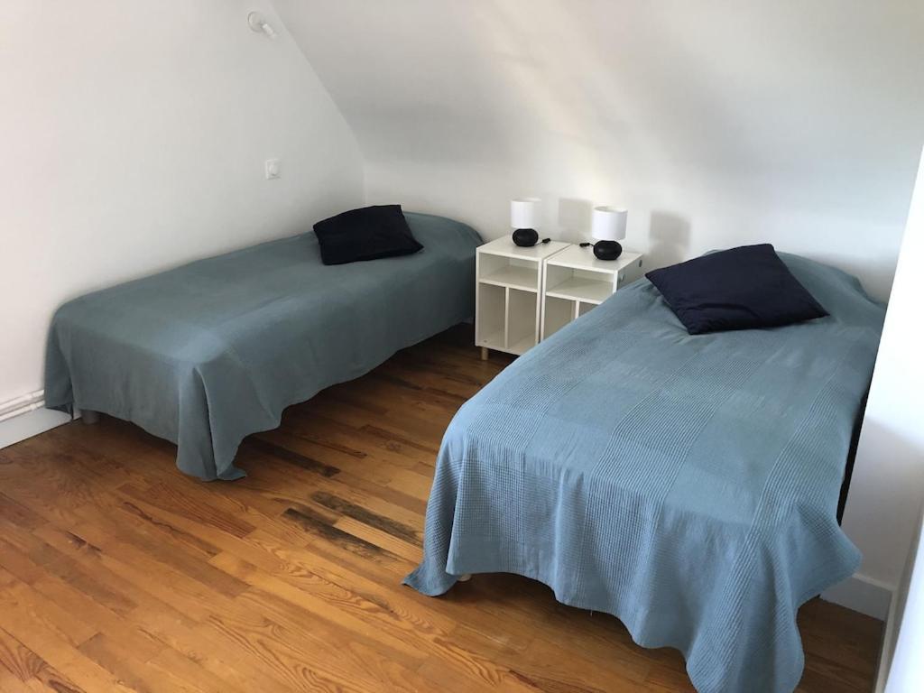 Holiday home Les Volets Bleus-charmante Maison Entierement Equipee Face A La Pour 2 A 6 Personnes *