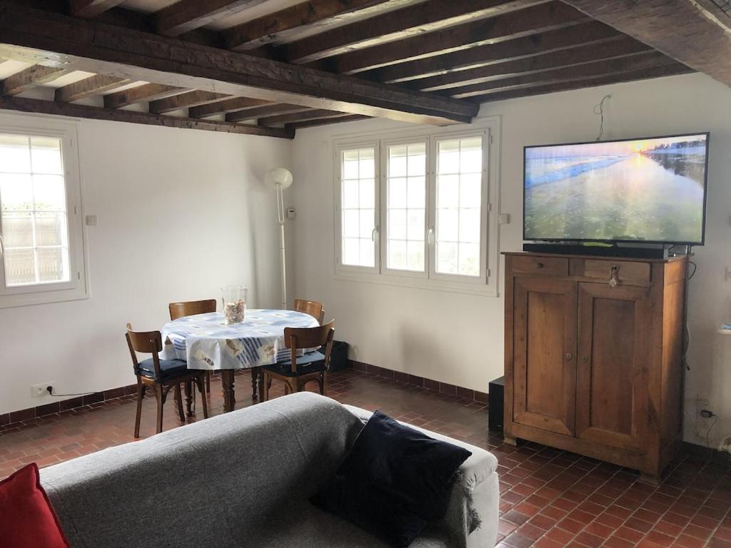 Holiday home Les Volets Bleus-charmante Maison Entierement Equipee Face A La Pour 2 A 6 Personnes *