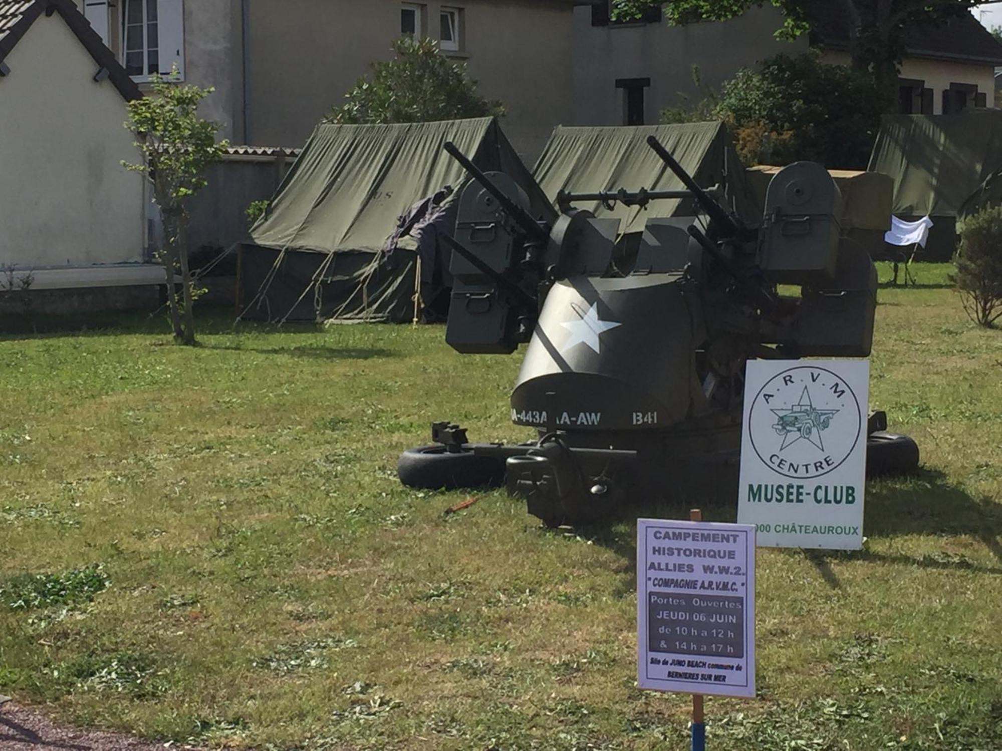 Les Volets Bleus-charmante Maison Entierement Equipee Face A La Pour 2 A 6 Personnes Bernieres-sur-Mer