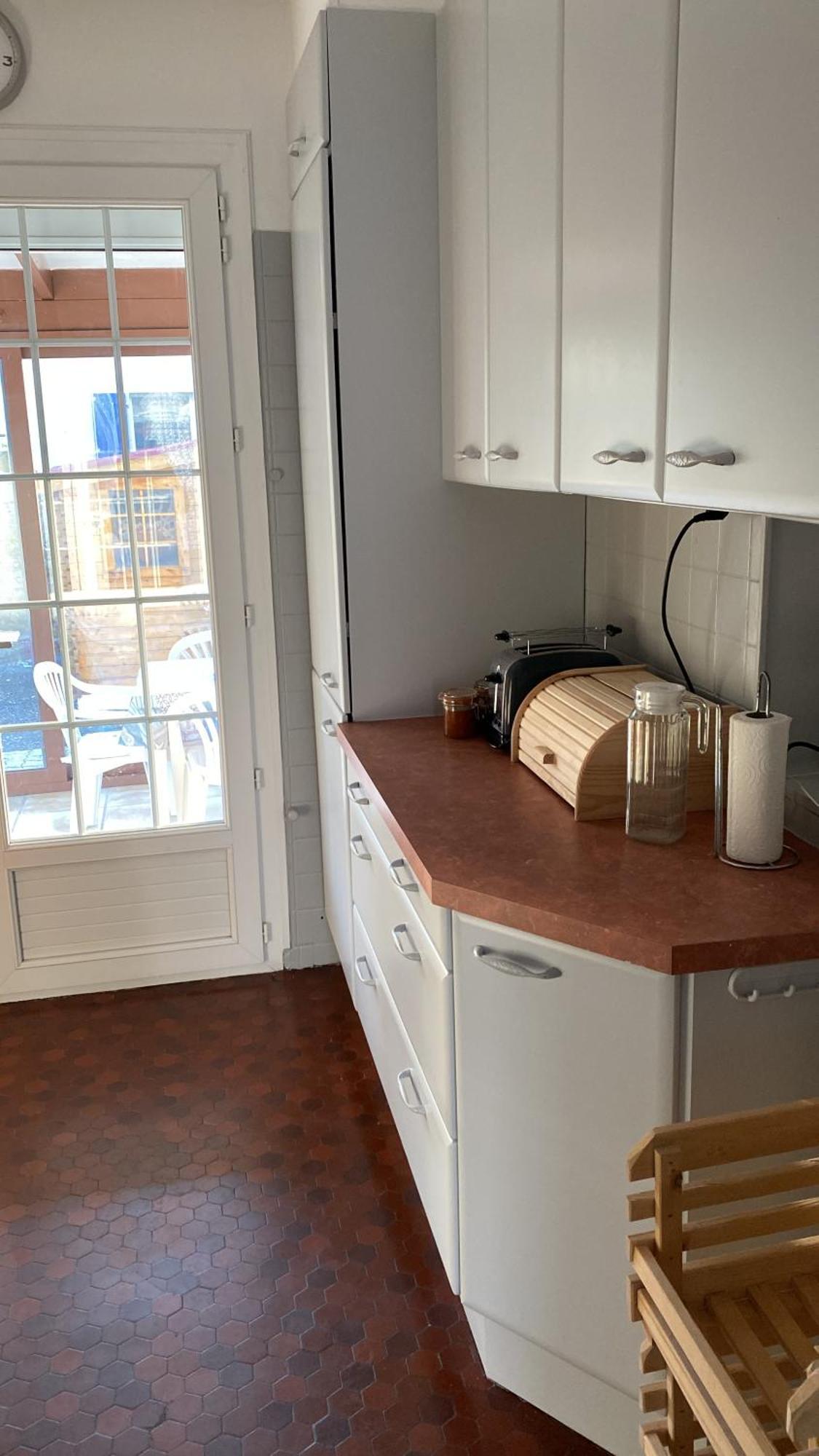 Les Volets Bleus-charmante Maison Entierement Equipee Face A La Pour 2 A 6 Personnes Holiday home *