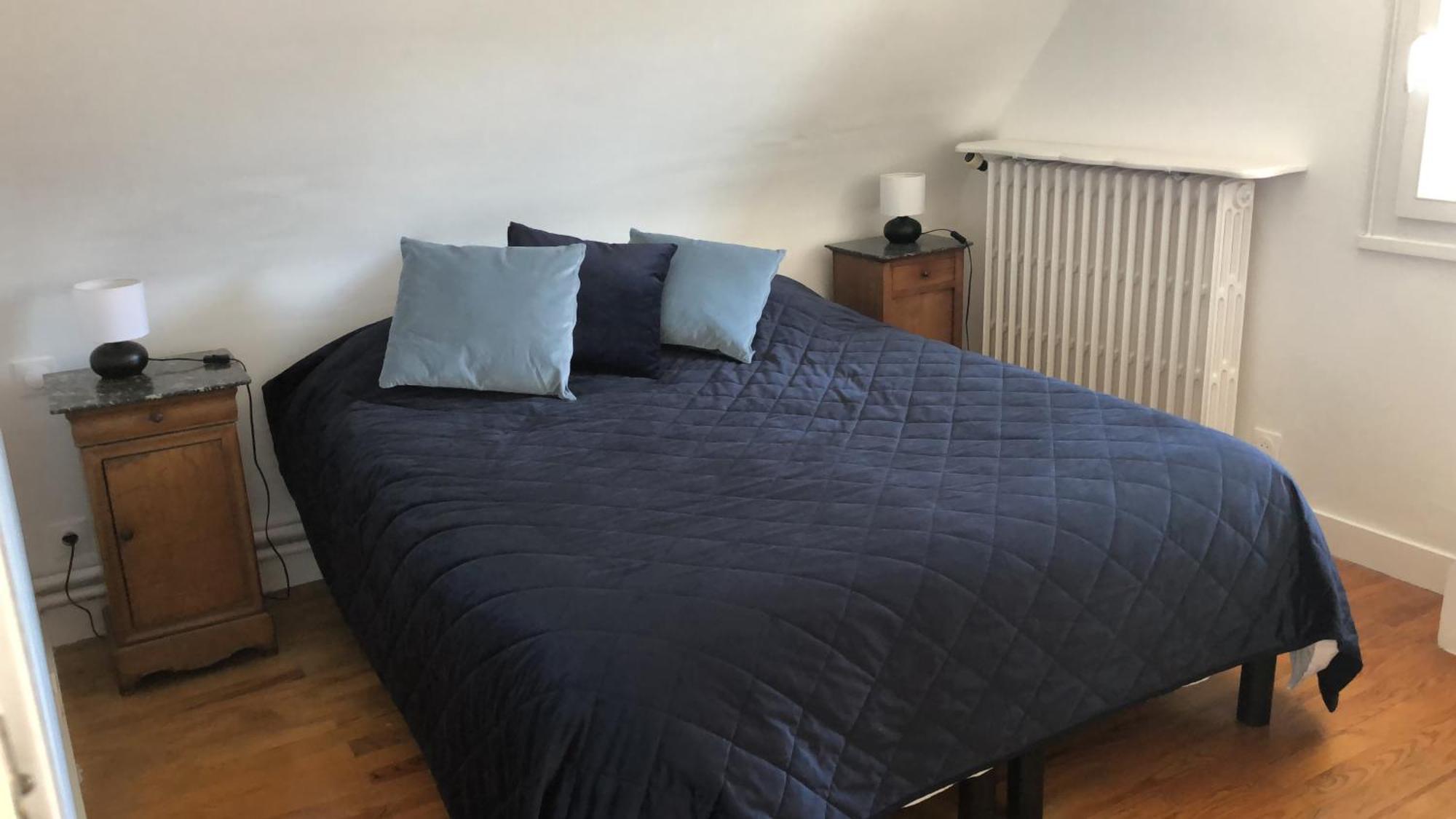 Holiday home Les Volets Bleus-charmante Maison Entierement Equipee Face A La Pour 2 A 6 Personnes Bernieres-sur-Mer