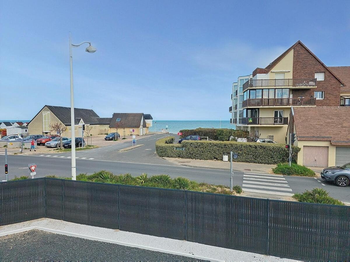 Holiday home Les Volets Bleus-charmante Maison Entierement Equipee Face A La Pour 2 A 6 Personnes *