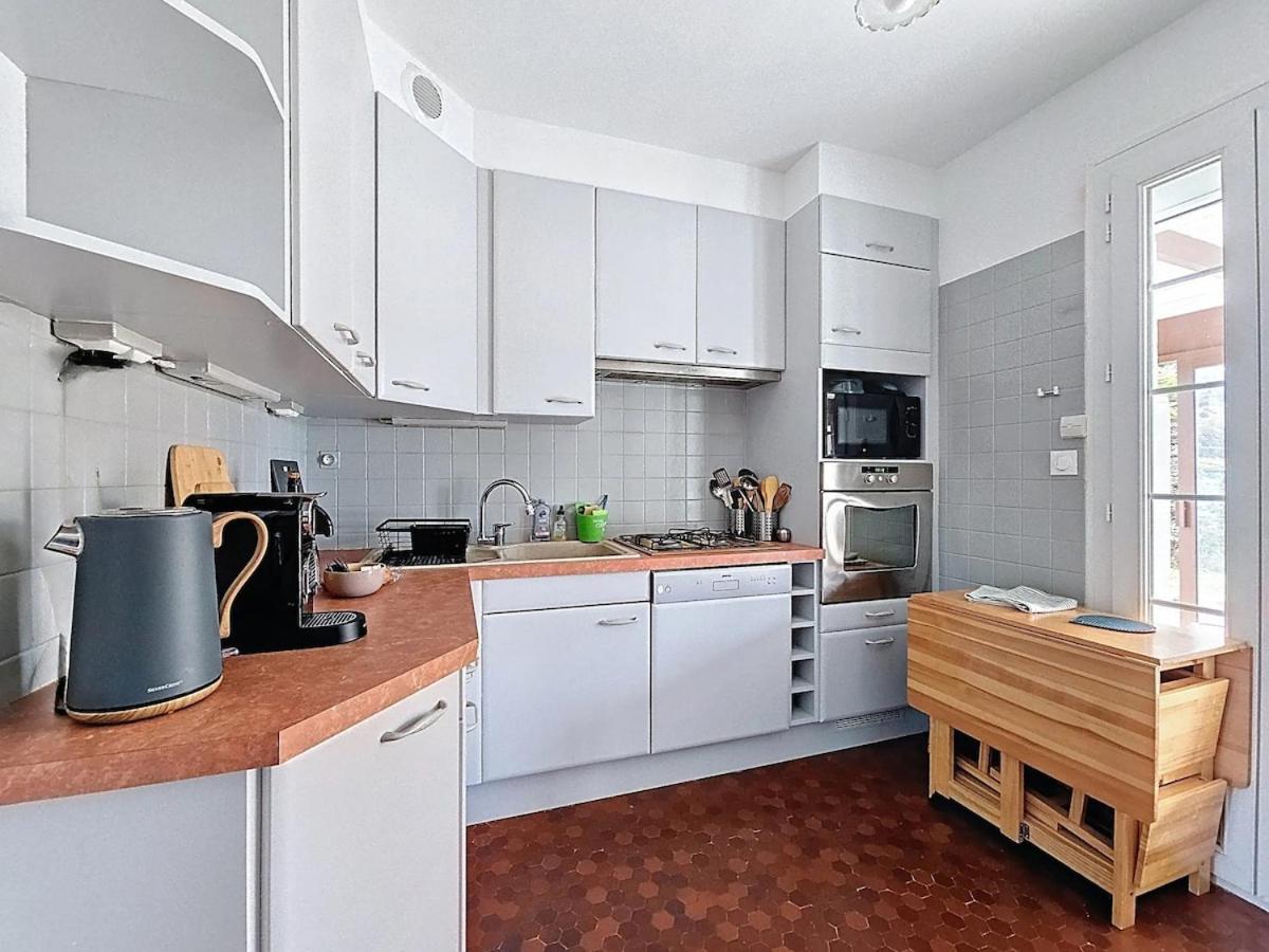 Holiday home Les Volets Bleus-charmante Maison Entierement Equipee Face A La Pour 2 A 6 Personnes *