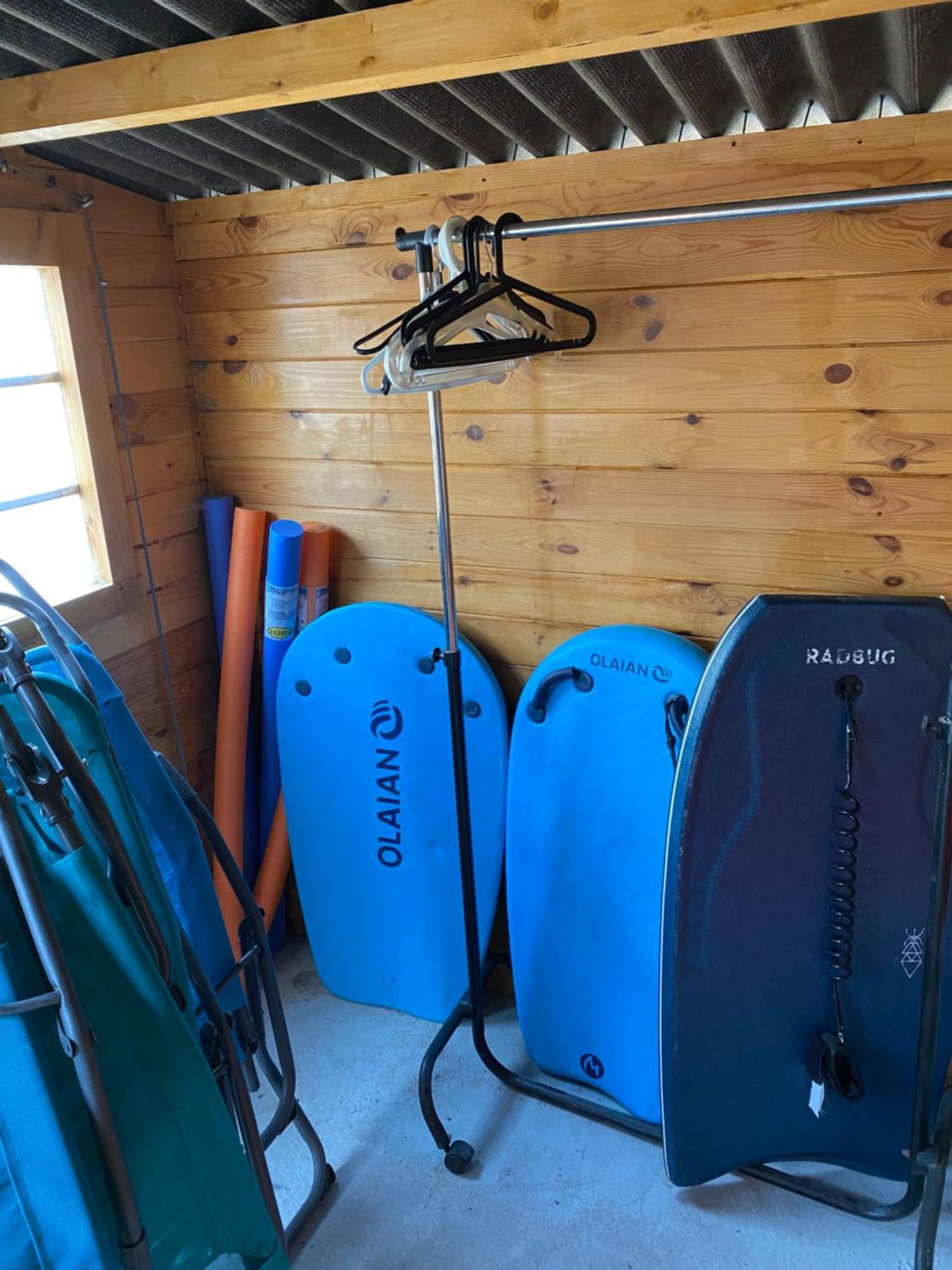 Les Volets Bleus-charmante Maison Entierement Equipee Face A La Pour 2 A 6 Personnes Holiday home Bernieres-sur-Mer
